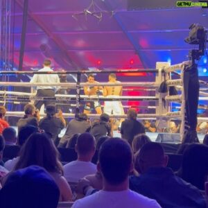 Jessie Vargas Instagram - Fight nights are always big in Vegas! @alacranbercheltoficial @nonitodonaire @teofimolopez 

#Boxing #Boxeo #FightNight #Cool #Repost #Motivation #WorldChampions #Instagram #Instamood #UFC #Fitness #FilipinoFlash #Alacran #NonitoDonaire #Fashion #Gucci #MiguelBerchelt #Fun #Friends #JessieVargas #Summer #Selfie #Follow #TeofimoLopez #Knockout