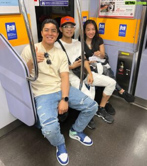 Jessie Vargas Instagram - Without risk, there’s no reward. I’m proud of my brother for coming out to Tokyo, Japan to prove what he is. A modern era gladiator.  I look forward to what you will be showcasing next. @nonitodonaire  you will always have my support. He’s one of the best to ever do it. 🥊