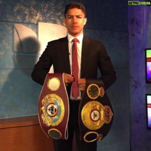 Jessie Vargas Instagram - From WBC contintal Americas champion to the WBA, IBO, WBO World Champion!  Dreams can become a reality. 

De campeón continental de las Americas, a Campeón mundial de la WBA, IBO, WBO 

#Boxing #Boxeo #MannyPacquiao #Pacquiao