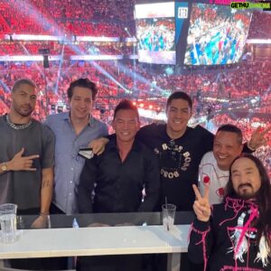 Jessie Vargas Instagram - Epic night! @canelo & @bivol_d came to entertain. #Boxing #Boxeo #CaneloBivol #LasVegas #Vegas #Andre300 #OutKast #SteveAoki #VegasNightLife #TeamVargas