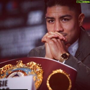 Jessie Vargas Instagram - From WBC contintal Americas champion to the WBA, IBO, WBO World Champion!  Dreams can become a reality. 

De campeón continental de las Americas, a Campeón mundial de la WBA, IBO, WBO 

#Boxing #Boxeo #MannyPacquiao #Pacquiao
