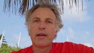 Jesús Calleja Instagram - Terribles noticias llegaron hoy, al menos siete cooperantes de la ONG que fundo @chefjoseandres el chef español afincado en EEUU han muerto en un ataque de Israel en una guerra más, igual de absurda que el resto de las guerras... esta ONG World Central Kitchen siempre esta presente en cualquier guerra o desgracia planetaria simplemente dando de comer a los que se han quedado sin nada...todo mi cariño para sus familiares y para nuestro paisano @chefjoseandres