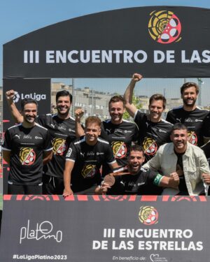Jesús Mosquera Instagram - La semana pasada @premios_platino y @laliga organizaron un partido benéfico para apoyar @cuidarcorazon.
Fue una experiencia maravillosa y que jamás voy a olvidar.
Eternamente agradecido🙏🏼💙