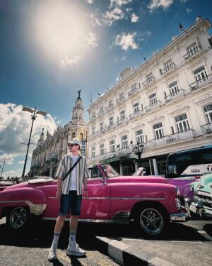 Jesús Zavala Instagram - 🇨🇺🌞🚶🏻‍♂️
