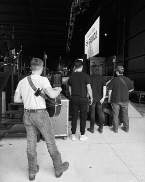 Jet Jurgensmeyer Instagram - Safe to say our first @country_concert was as good as it gets!!! @danielaycockmusic @the_dwt @jackmaucere 
📸: @carebearr__ & @caleylayman 🤍
#countryconcert24 #livemusic #originalmusic #tourtime #herewego #theridephase2