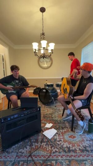 Jet Jurgensmeyer Instagram - Rehearsal for the tour!! 🤘 @jackmaucere @the_dwt #herewecome #tour2024🔥 #livemusic