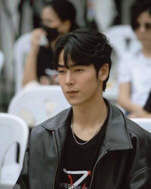 Jet Somjet Saejang Instagram - บางอย่างกำลังเปลี่ยนแปลง♾️

#7daysbeforevalentine