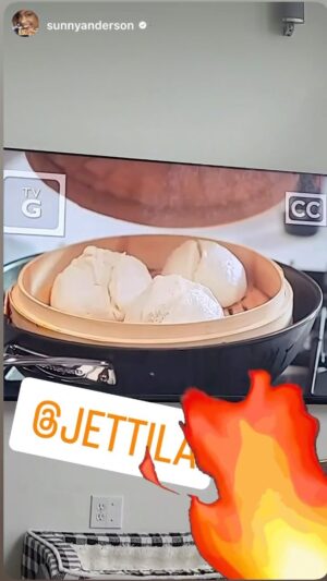 Jet Tila Instagram - New Season of Ready Jet Cook starts today!! Who better than @sunnyanderson to give us the low down!!?!? #ReadyJetCook @foodnetwork #watchonmax