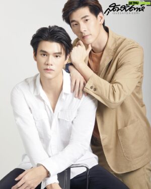Jetsadakorn Bundit Instagram - พบกับบทสัมภาษณ์ของ เจ็ท @jet_bundit  เจมส์ @jame_kasama บิ๊ก @bigteenoy จากซีรีส์ My Mate Match @mymatematch ในนิตยสารสุดสัปดาห์ Collectible Issue November 2021

จับจองเป็นเจ้าของได้แล้ววันนี้ หมดแล้วหมดเลยไม่พิมพ์เพิ่มนะ 
Sudsapda Collectible Issue November 2021. Grab your copy now! @sudsapda  #SudsapdaNovember2021
#starhunterentertainment #mymatematch