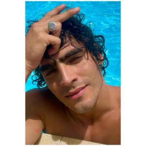 Jhona Burjack Instagram - Eu estava, eu estou , eu estarei!