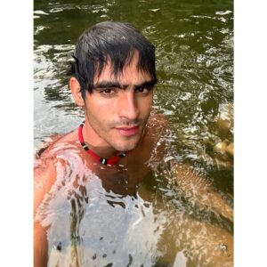 Jhona Burjack Instagram - Sou enraizado mesmo, a natureza vai tomando conta do meu ser e vamos nos tornando uma coisa só… 🌿