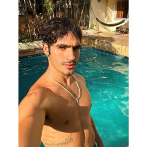 Jhona Burjack Instagram - Domingão de sol , muito soooool!! 🔥