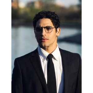 Jhona Burjack Instagram - Out of the classic… 
By @framesbyleo