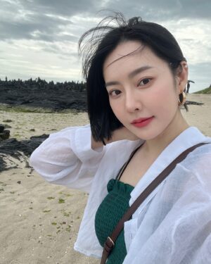 Ji Eun-seo Instagram - 비 맞고 화장 다 지워진 후 ㅋ ㅋ ㅋ