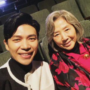 Ji Seung-hyun Instagram - Thank you and good bye!
Happy holidays!🙏

한 해 마무리 잘 하시고
새해엔 모두 좋은 일만 가득하시길 바랍니다!
감사합니다💕

#커튼콜#curtaincall