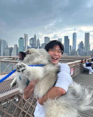 Jia-Bo Jhong Instagram - 提供一些拍照pose給大家
如果喜歡的話
之後再開一系列課程
然後收費
收很多錢！！！