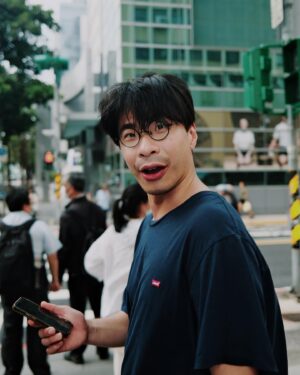 Jia-Bo Jhong Instagram - 路上巧遇互拍❤️