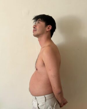 Jia-Bo Jhong Instagram - 快完成了
差幾個起司漢堡