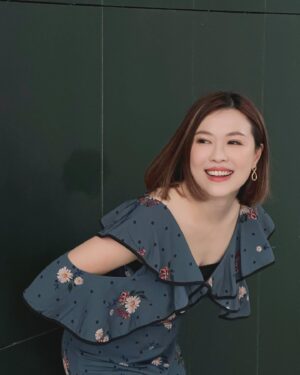 Jia Hui Siau Instagram - Last lap for #StarAwards2024!!

UNLIMITED VOTING is going on until 7.30pm, which means you can just keep clicking n voting infinitely! 今天时不时有空就投一下DJ们吧！😊

Hope to have more faces of radio going on stage year after year! 💪🏼💪🏼💪🏼

Head over to mediacorp.sg/starawards/vote (P.S. I’m nominated for “Most Popular Female Artiste 最受欢迎女艺人”)

广播靠你了！谢谢！🙏🏼🙏🏼