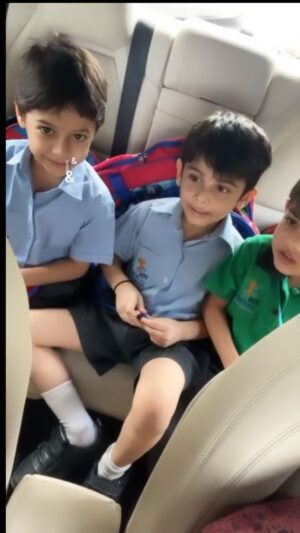 Jigar Saraiya Instagram - Kaun aise school main jata hai 😂. #bakisabtheek @varundvn @amarkaushik @maddockfilms @kritisanon @soulfulsachin @sachinjigar @nowitsabhi @zeemusiccompany @amitabhbhattacharyaofficial #bakisabtheek #kids