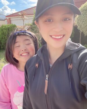 Jill Carissa Instagram - Happy Sundayy all.. biarpun hidupmu mendung.. eh maksudnya biarpun cuacanya lagi mendung, jangan lupa tersenyummm😁 #Godisincontrol #smile #grateful #positivevibes #bersyukur #positifthinking #dontworry #behappy