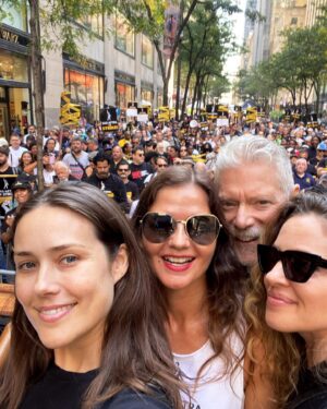 Jill Hennessy Instagram - #sagaftra FAMILY LOVE!!! Lotta respect for all these folks showing up; @msmeganboone @slang_711 , @margaritalevieva , @mrjclynch #sagaftrastrike #sagaftrastrong