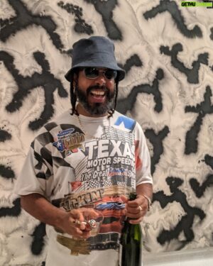 Jillionaire Instagram - honestly bro i forgot just how much i love banana bread