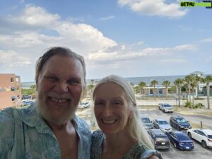 Jim Duggan Instagram - We made it to St. Augustine #Florida for a couple of days at the beach before the big @rcwcofficial this weekend!

Go to RiverCityWrestlingCon.com and meet me there, TOUGH GUY! 👍

#WWE #SmackDown