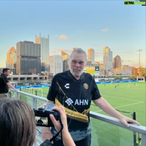 Jim Duggan Instagram - Great time at the @riverhoundssc soccer game! ⚽️

Thanks to everyone who came out!! HOOOOOOO! 👍