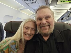 Jim Duggan Instagram - Delayed 50 minutes but the flight from Milwaukee to Charlotte is ready to take OOOOOOOOFF!

Heading home! 👍