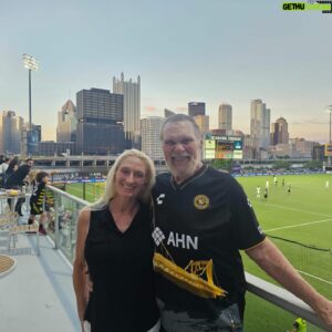Jim Duggan Instagram - Great time at the @riverhoundssc soccer game! ⚽️

Thanks to everyone who came out!! HOOOOOOO! 👍