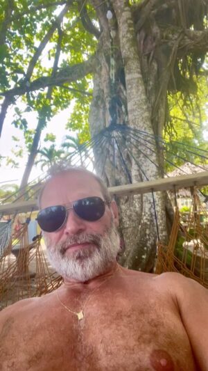 Jim Newman Instagram - Staying grateful for this moment away from the grind 🙏😘😁