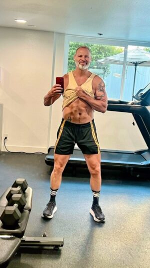 Jim Newman Instagram - Gym day for the family and at time in 2 weeks heheh