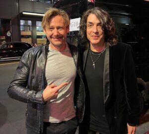 Jimmi Simpson Instagram - Behold the unbridled joy of a boy meeting the Starchild. #Kiss @paulstanleylive @kissonline 📸 by @jlombardi570
