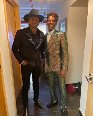 Jimmie Allen Instagram - Good times with fam.  Tune into ABC tonight. 8/7c.  Juneteenth Celebration.