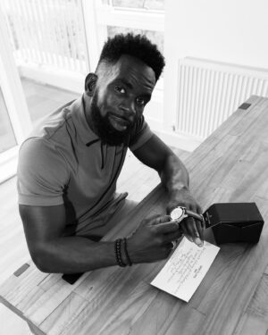 Jimmy Akingbola Instagram - It’s a @breitling ting and a london ting!

Great Night & Vibes. Thank you @breitling ⌚️

#LondonSummer #BlackAndWhite #Breitling #BreitlingKnightsbridge 

📷: @loxphoto