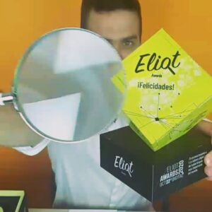 Jimmy Álvarez Instagram - Muchas gracias @eliotmedia  por la nominación a revelación del año  #eliotawards2020