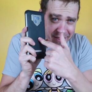 Jimmy Álvarez Instagram - el celular más resistente del mundo
