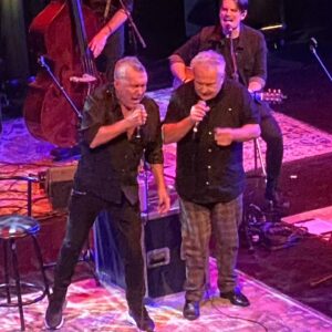 Jimmy Barnes Instagram - Frankston was going off last night. It was great having @rosswilsonofficial jump up for a couple of songs. This is my friend’s Uncle Jack. He is 95 years old and had more energy than me. Oldest punter at my one of my gigs ever, what a guy! Ready for Warragul tonight.