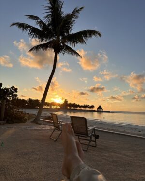 Jimmy Buffett Instagram - saturdaynight🌴🌅