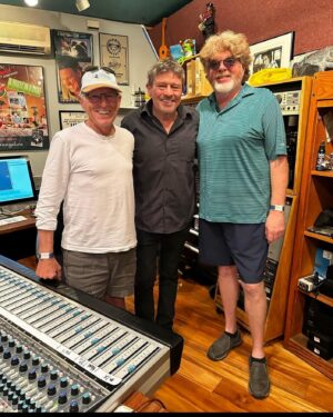Jimmy Buffett Instagram - @lennie_gallant at ShrimpBoat Sound 🇨🇦 
#equalstrainonallparts