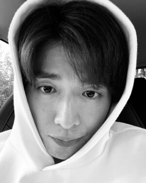 Jin Shirasu Instagram - 今年はいつにも増してドラマ漬けな良き年でした。
頑張った。
応援してくださる皆様、支えてくださる皆様に感謝を。
来年も気を抜くことなく励んでいきます。
ありがとう2023年🐇！
良いお年を！