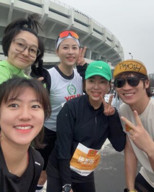 Jin Sun-kyu Instagram - 이 축제에 함께할수있어서 참 행복했습니다~~!!!

훈련의성과를 멋지게보여주신 쥬디스여러분들 너무 축하해요~~!!^^주로에서 너무 멋졌습니다~!!^^

나의 처제와 조카 구슬이 은후~~!!!너무너무 대견스럽고 
자랑스러웠어~~!!^^

한민이 그리고 나경이 그리고 RMM&RMW 멋진 쥬디스!!
10k, full코스 참여하신 모든 러너분들 같이여서 참 좋았습니다~~!!^^

훈련을 열심히해서 담번엔 풀코스 도전!!!!!

재밌었던 동아마라톤🏃🏻🏃🏻🏃🏻🏃🏻🏃🏻🏃🏻🏃🏻

달리면서 드린 나의예배~!!
오늘도 참 감사했습니다~!!!🙏🏃🏻🙏

#동아마라톤2024#쥬디스#마피아#마라닉tv#마라닉액터스#사랑💝합니다#감사합니다💝주님💝