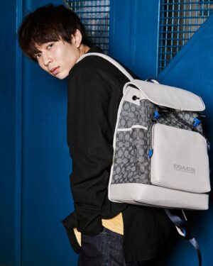 Jin Suzuki Instagram - .
@coach 
#CoachNY