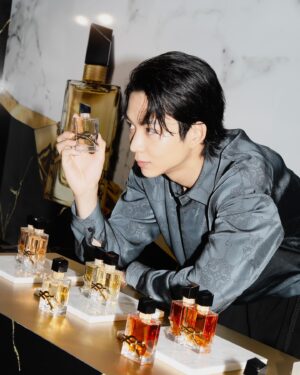Jin Suzuki Instagram - .
YSLアイコン フレグランス『LIBRE』
表参道ヒルズでポップアップスタンド
『YSL LIBRE STAND』開催中。
4つの香りがあり自分に合ったものを探せると思います
是非立ち寄ってみてください

#YSLリブレ　
#リブレオーデトワレ
#pr