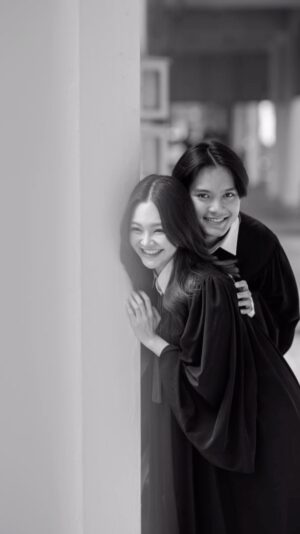 Jirayus Khaobaimai Instagram - we grew up 👫🏻🎓
