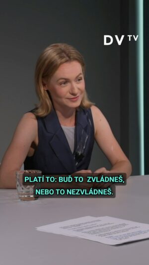 Jiřina Daňhelová Instagram - 🗯| Jestli bude vaše kariéra velká jako váš zadek, bude z vás jednou velká herečka – slova, která Anna Jiřina Daňhelová slyšela od profesorky na konzervatoři.

🎙| „Herecké školy jsou specifické prostředí. Nejdříve vám tam vezmou sebevědomí a pak vám ho pomůžou postupně zase vybudovat. Dřív tam platilo: Buď to zvládneš, nebo nemáš v téhle branži co dělat,“ líčí úspěšná herečka.

🔗| Celý rozhovor si pusťte na webu DVTV, link najdete v BIO.