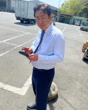 Jiro Instagram - 仲村トオルさんじゃないよ。なべさんだよ。