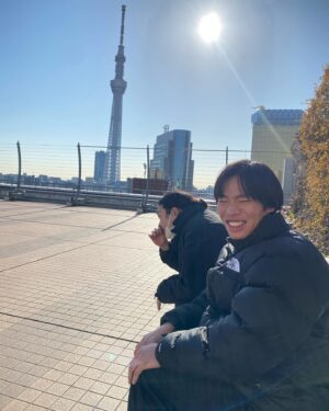 Jiro Instagram - ネタ合わせですか？
よく外でネタ合わせしたものですよね。みんな。