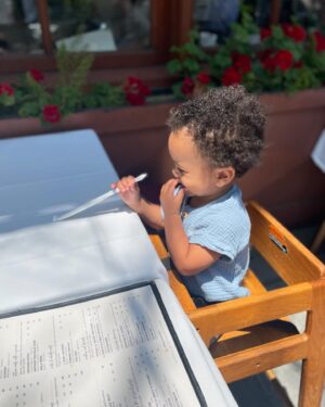 Jivanta Roberts Instagram - Happy Mother’s Day to all the mothers out there straight 👏🏾 gettin 👏🏾 it 👏🏾 done👏🏾 💐🌺 Bev hills with my main man, numero uno! Mommy Loves you ❤️ special thanks to my whole village, & my mommy & pops for all of your love & support. 

👗 @wildflowerboutiqueys  dripppped 😬
